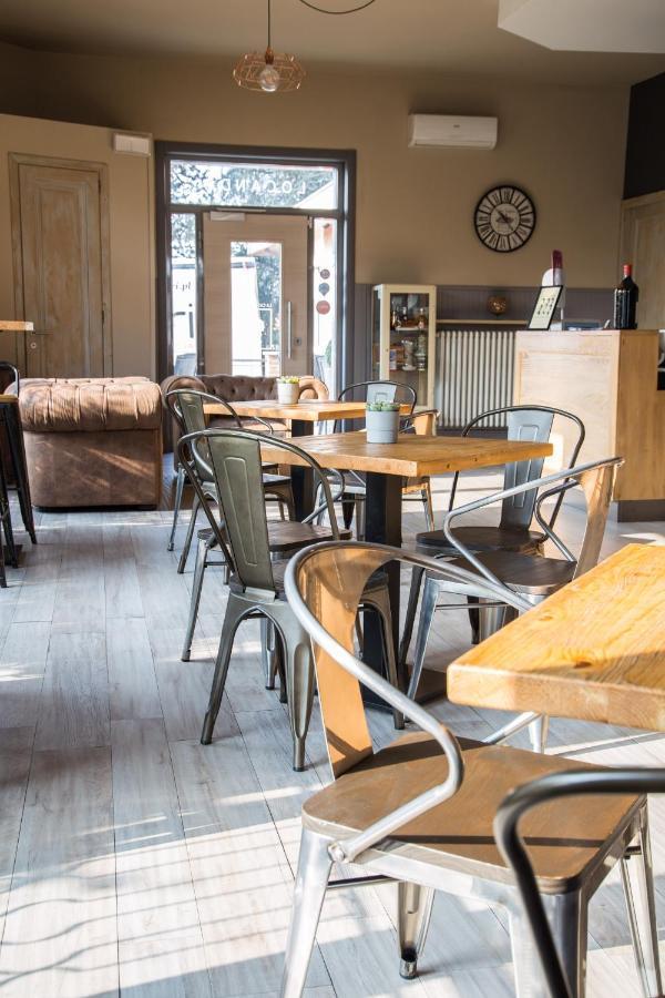 Locanda La Castellana Castello d'Agogna エクステリア 写真