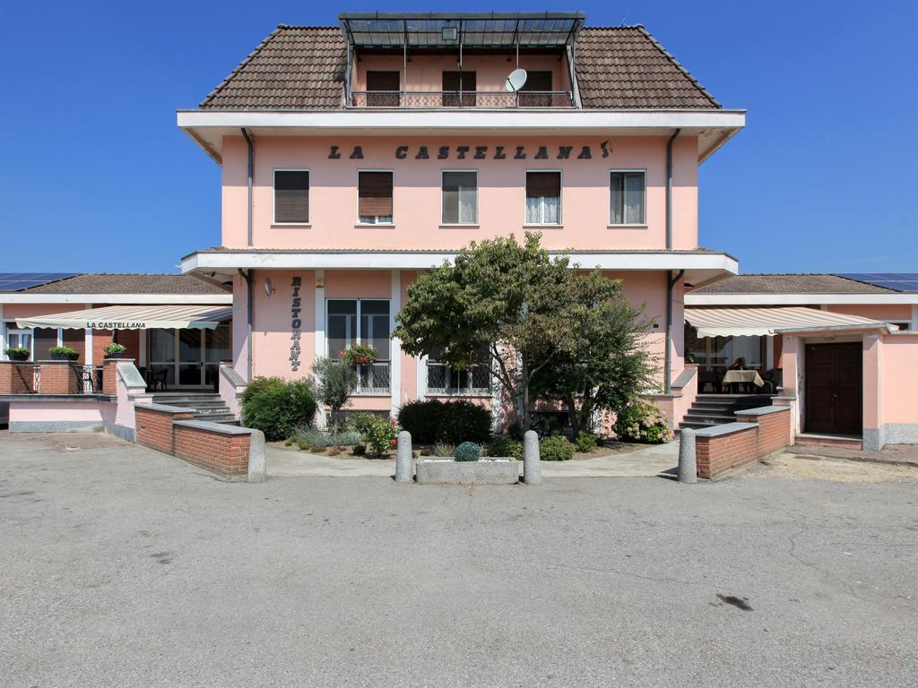 Locanda La Castellana Castello d'Agogna エクステリア 写真